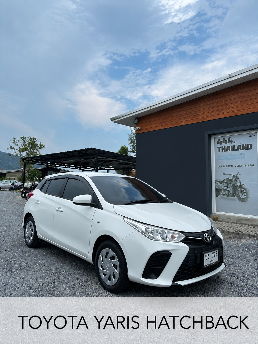 Toyota Yaris хэтчбек аренда Пхукет